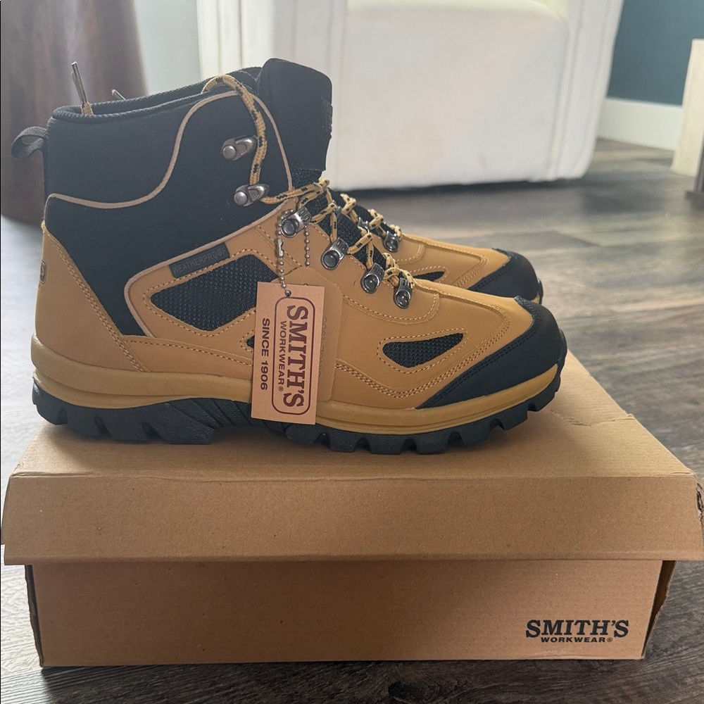 SMITH Men's Black and Tan Outdoor Boots